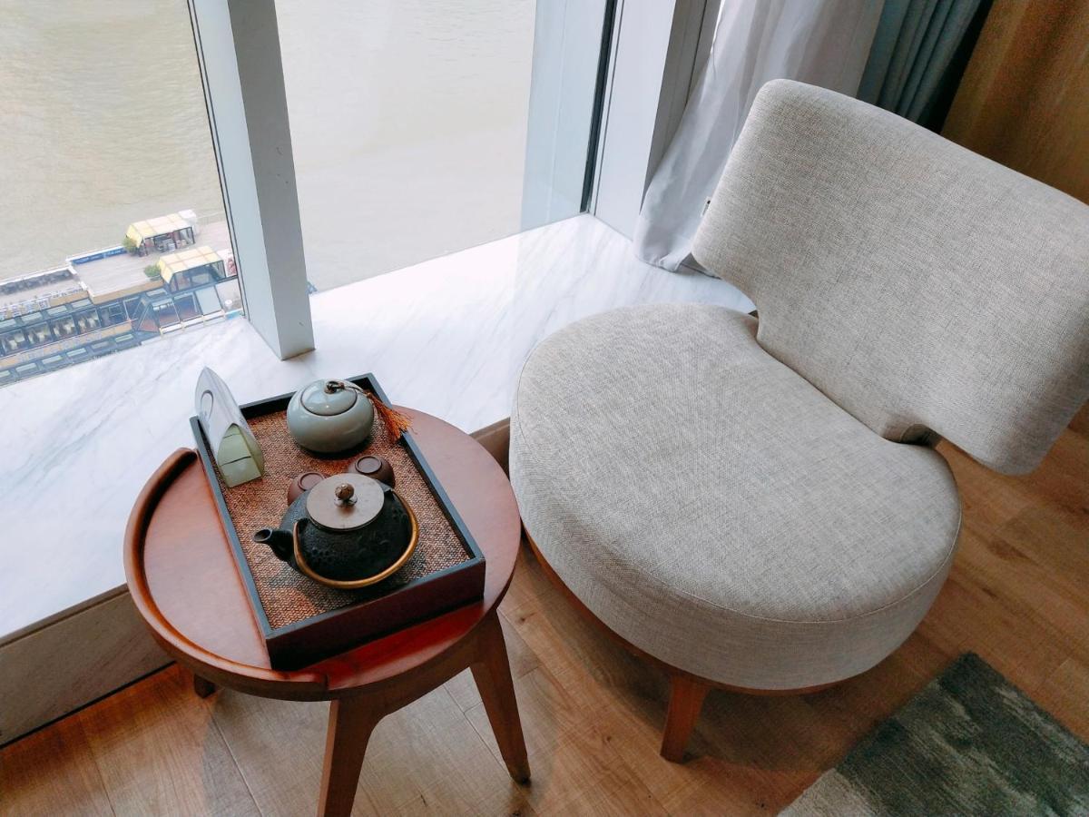 Howard Johnson Riverview Hotel Гуанчжоу Экстерьер фото