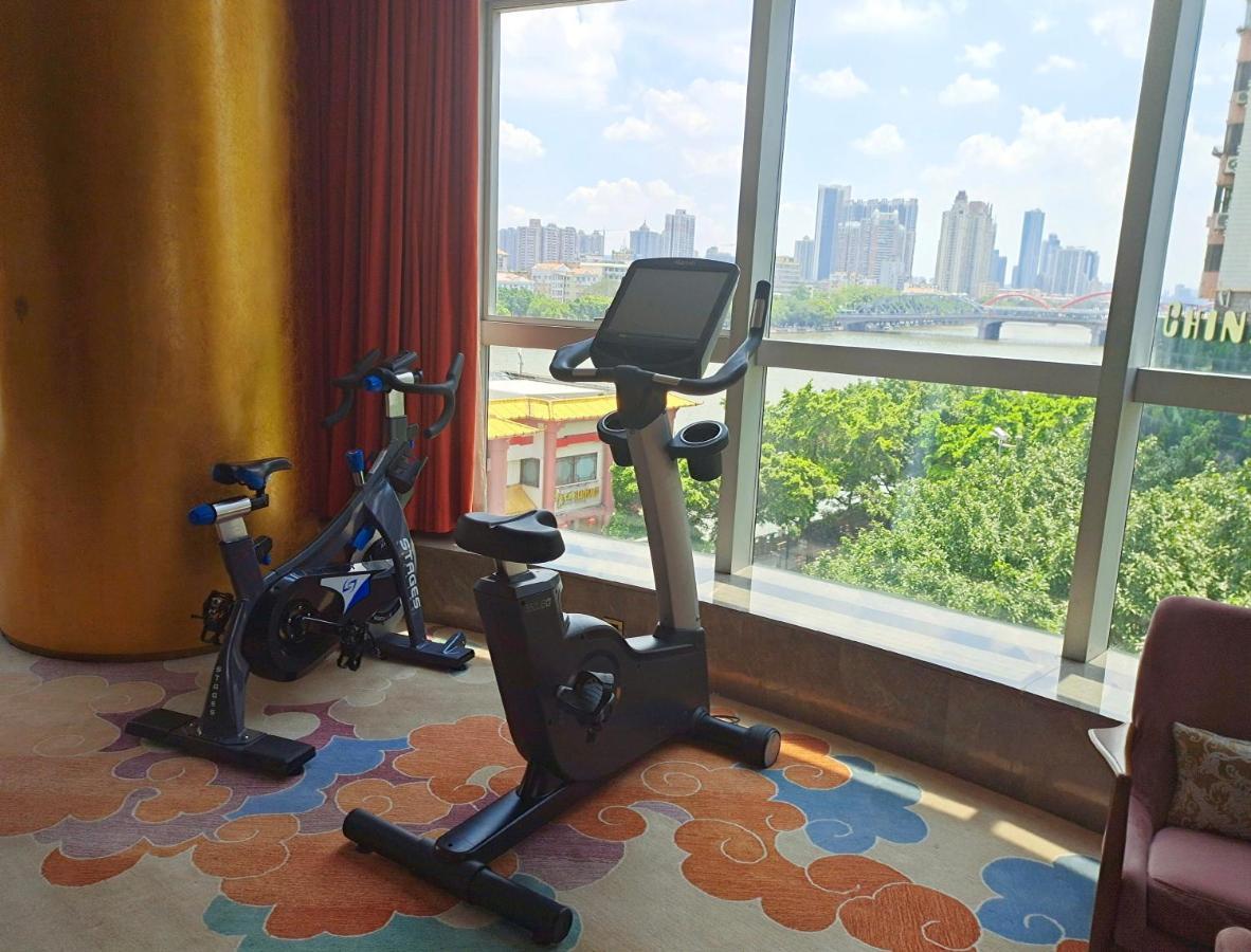 Howard Johnson Riverview Hotel Гуанчжоу Экстерьер фото