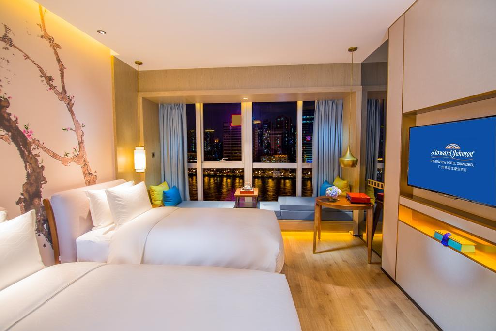 Howard Johnson Riverview Hotel Гуанчжоу Экстерьер фото